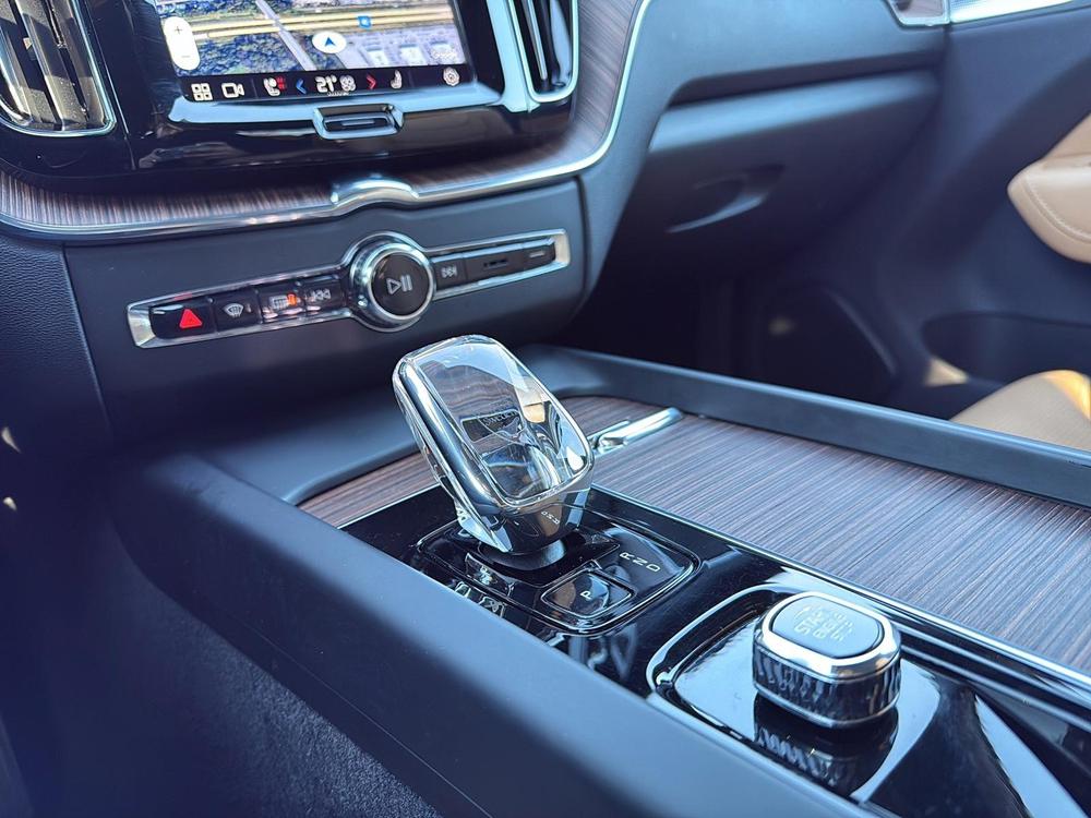 Volvo XC60 B6 ULTIMATE AWD 2023 d’occasion à vendre - 17