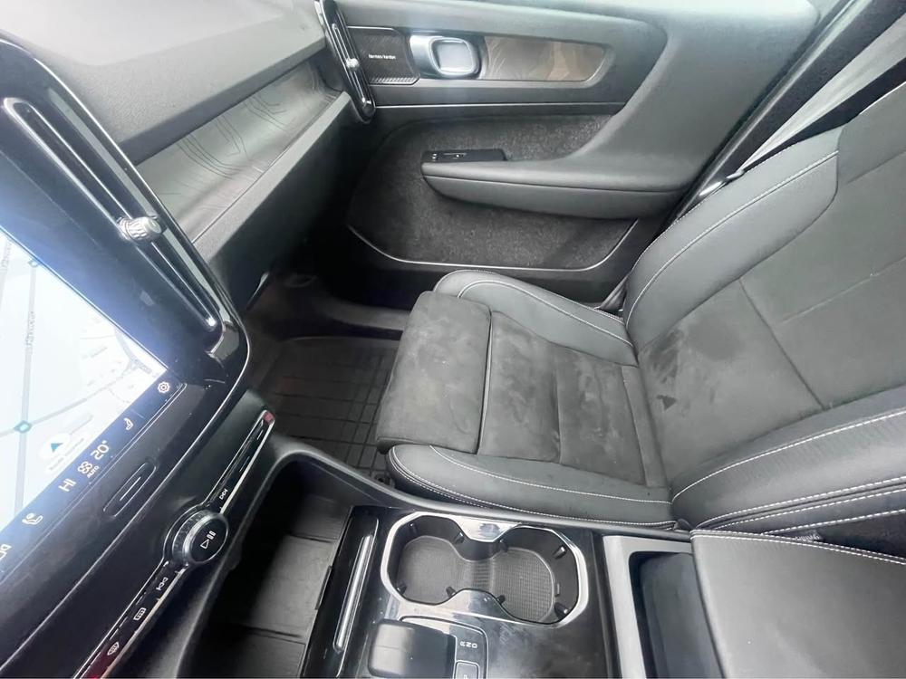 Volvo Recharge C40 tout électrique ULTIMATE 2023 d’occasion à vendre - 16