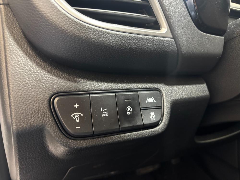 Kia Seltos 2023 Blanc usage à vendre Kia Seltos 2023 Blanc usage à vendre