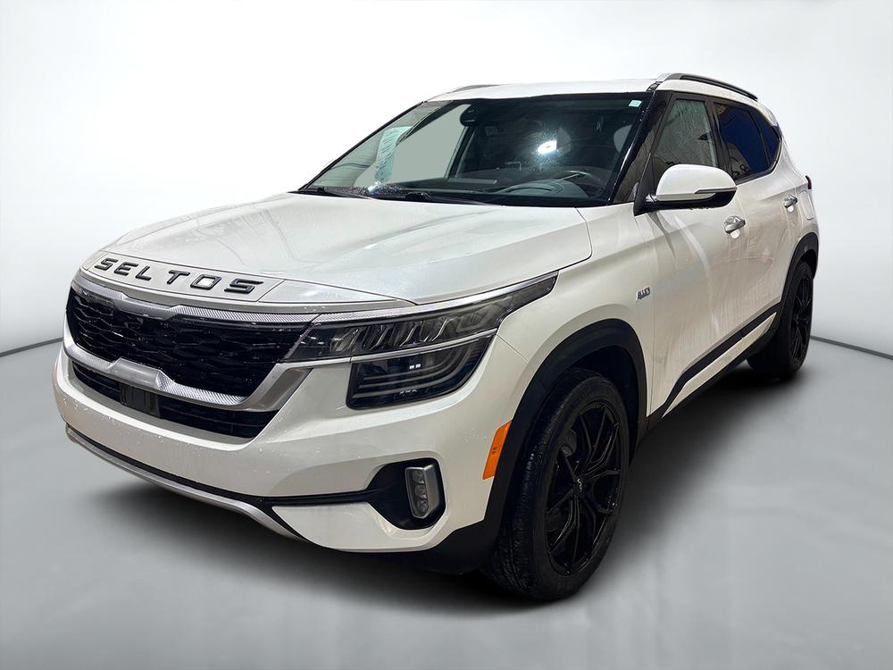 Kia Seltos 2023 Blanc usage à vendre Kia Seltos 2023 Blanc usage à vendre