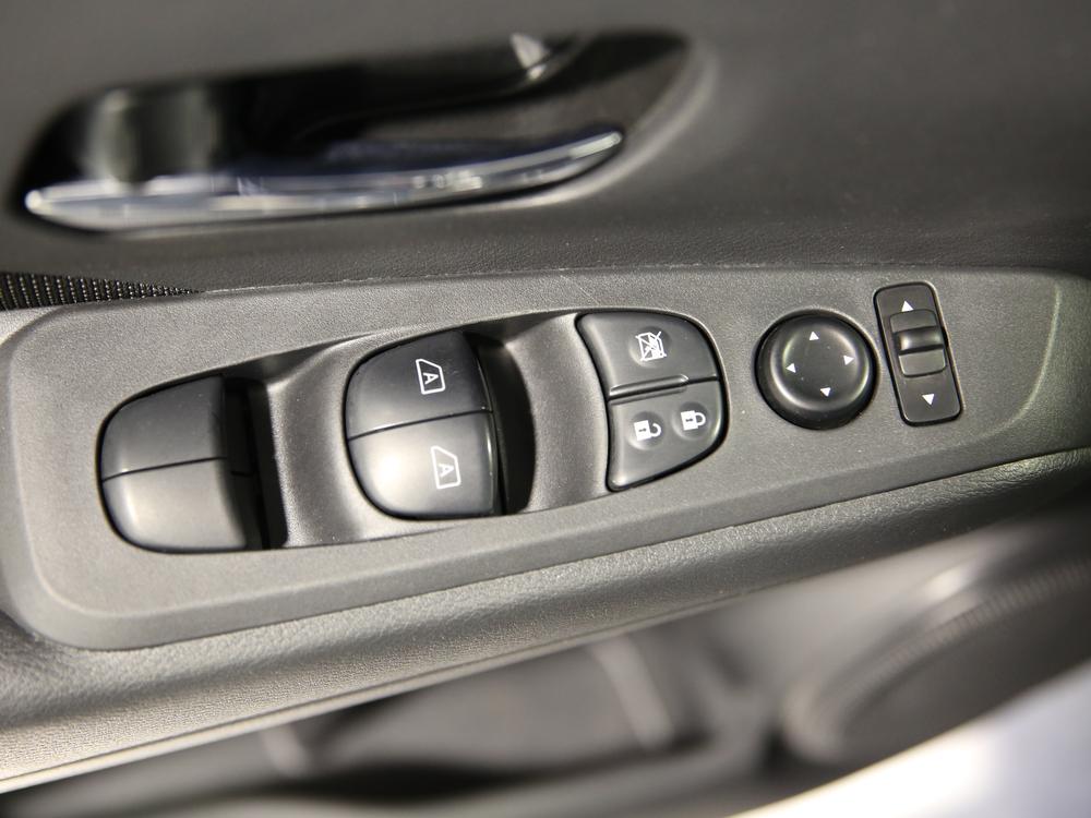 Nissan Kicks SV 2022 d’occasion à vendre - 14