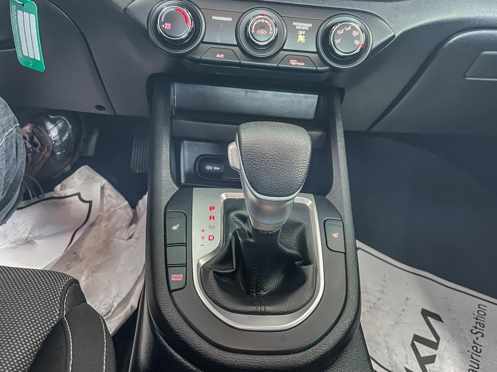 Kia Forte 2023 Gris usage à vendre Kia Forte 2023 Gris usage à vendre