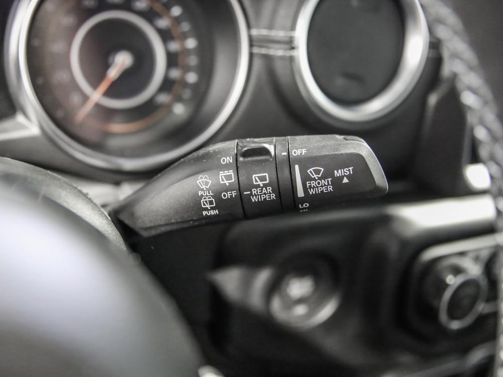 Jeep Wrangler SAHARA 2023 d’occasion à vendre - 24