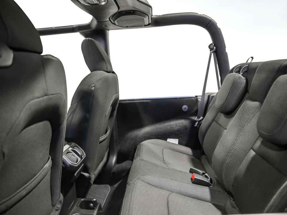 Jeep Wrangler SPORT MODIFIÉ 2023 d&rsquo;occasion à vendre - 21