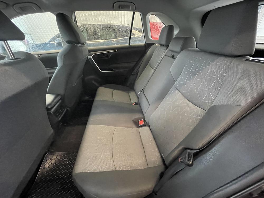 Toyota RAV4 LE 2022 d’occasion à vendre - 21