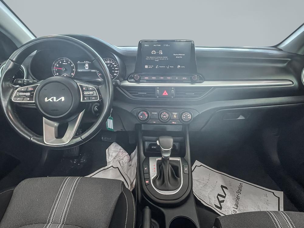 Kia Forte 2023 Gris usage à vendre Kia Forte 2023 Gris usage à vendre