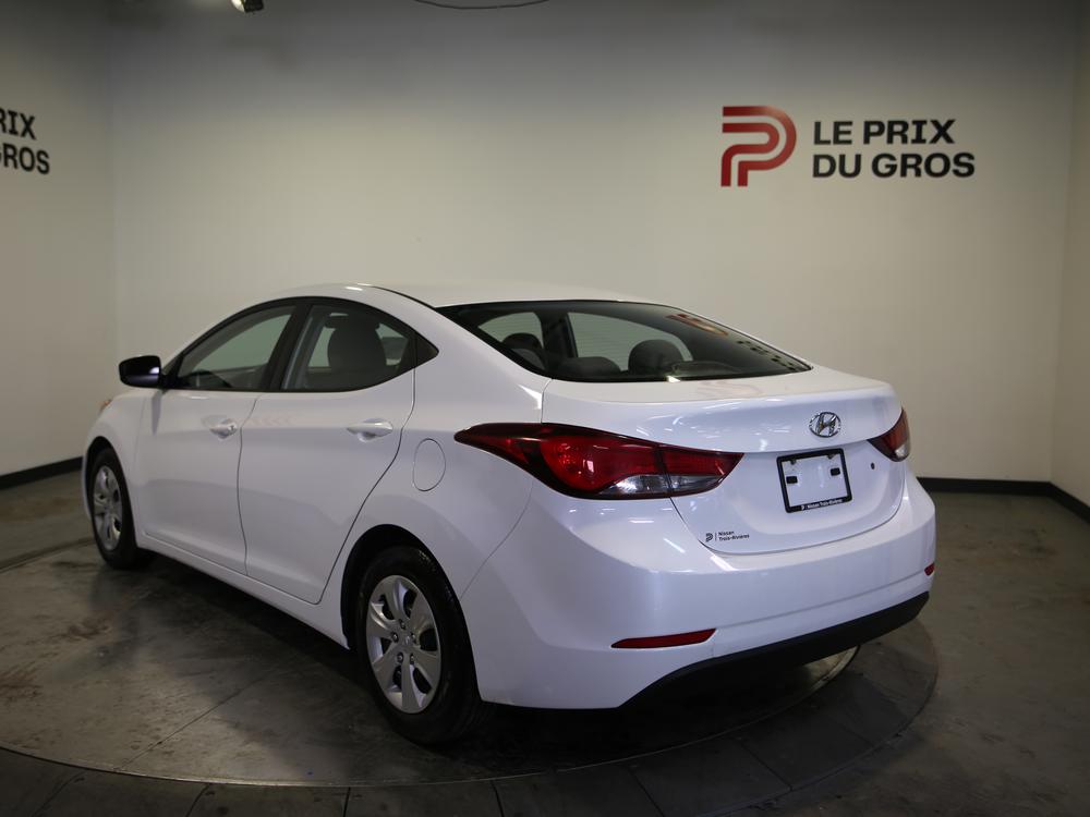 Hyundai Elantra LE-R 2016 d’occasion à vendre - 6