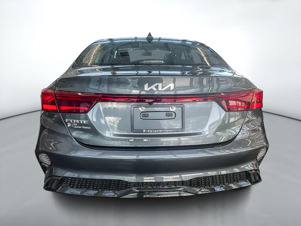 Kia Forte 2023 Gris usage à vendre Kia Forte 2023 Gris usage à vendre