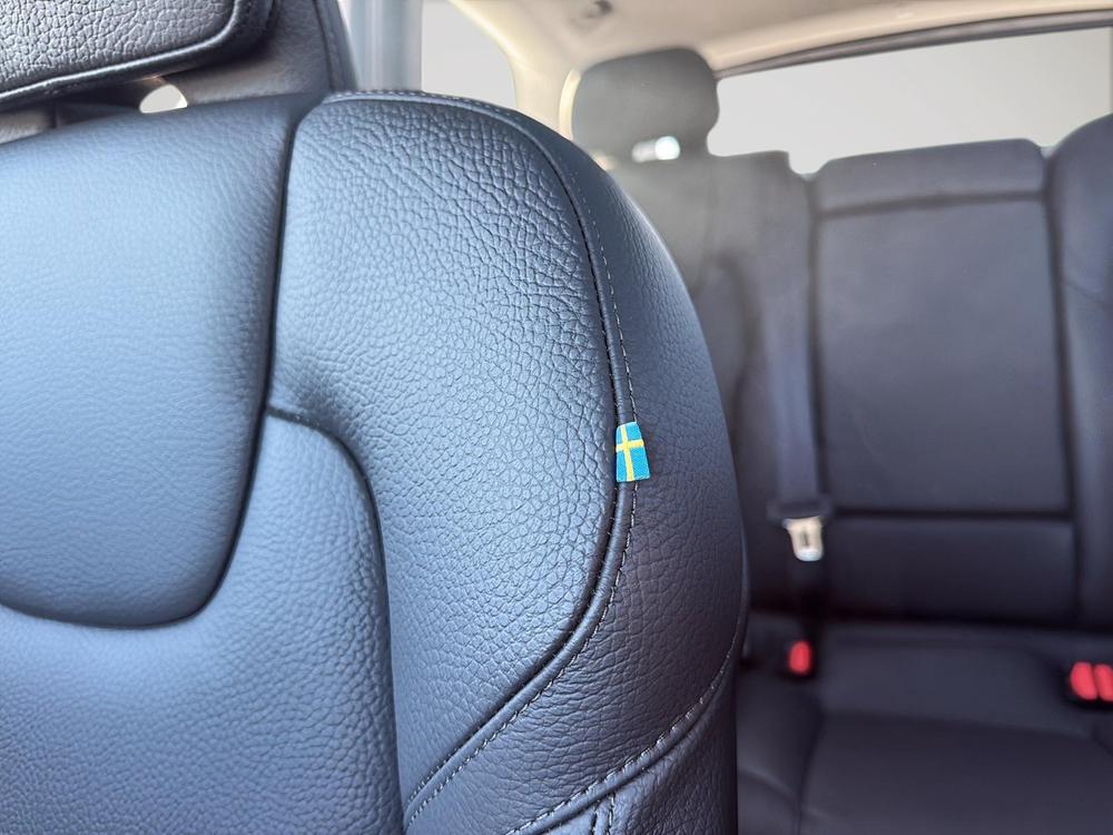 Volvo XC60 hybride rechargeable T8 PLUS AWD PHEV 2025 d’occasion à vendre - 12