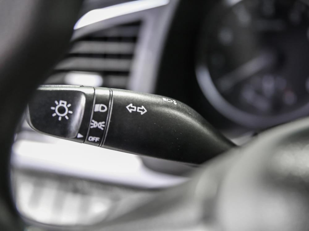 Hyundai Elantra 2018 Gris usage à vendre Hyundai Elantra 2018 Gris usage à vendre