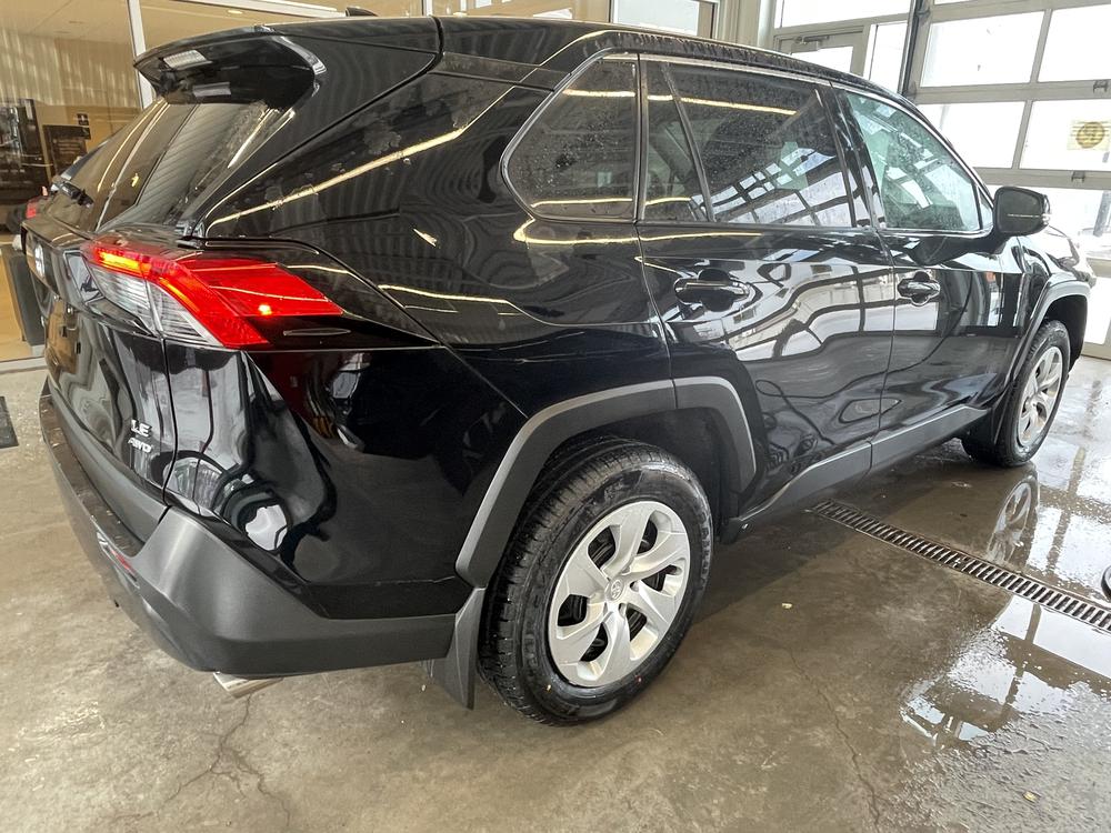 Toyota RAV4 LE 2022 d’occasion à vendre - 7