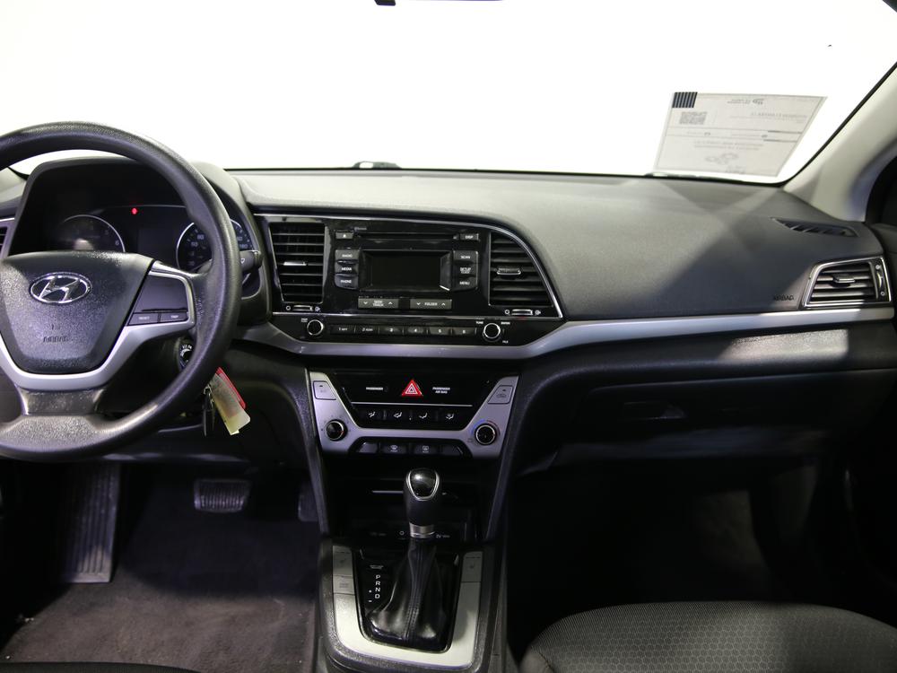 Hyundai Elantra LE 2018 d’occasion à vendre - 26