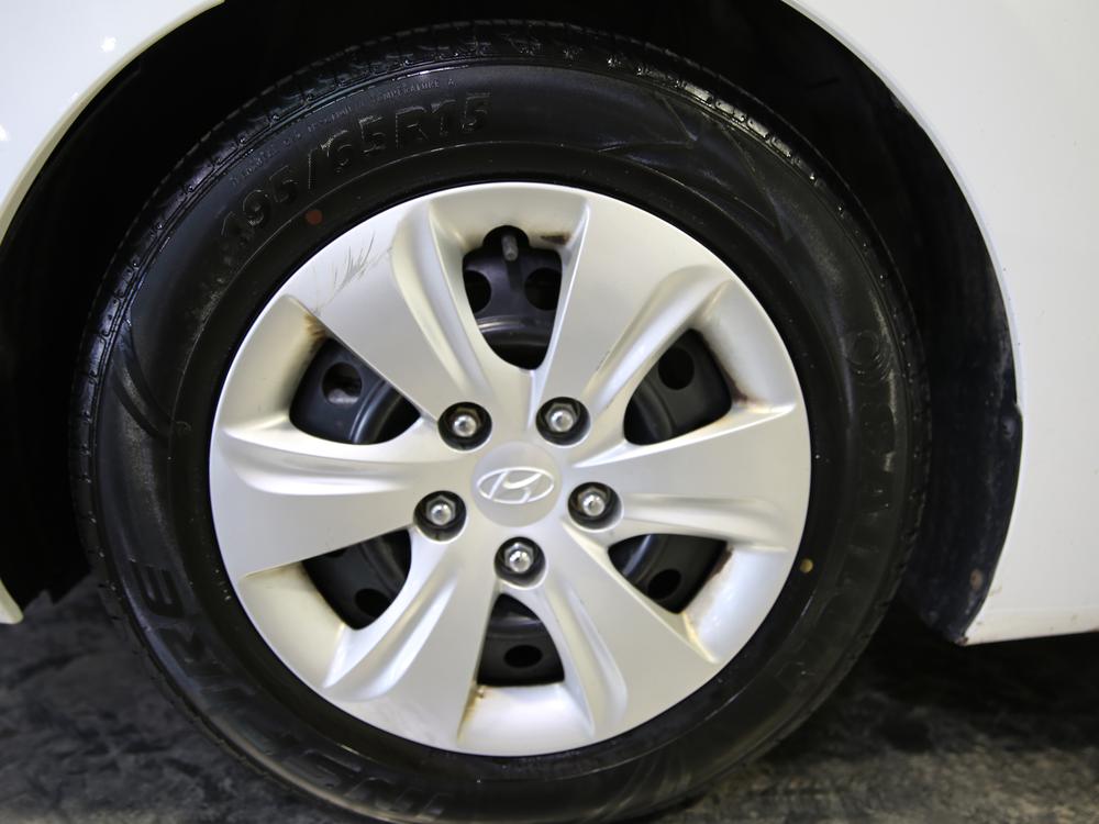 Hyundai Elantra LE-R 2016 d’occasion à vendre - 11