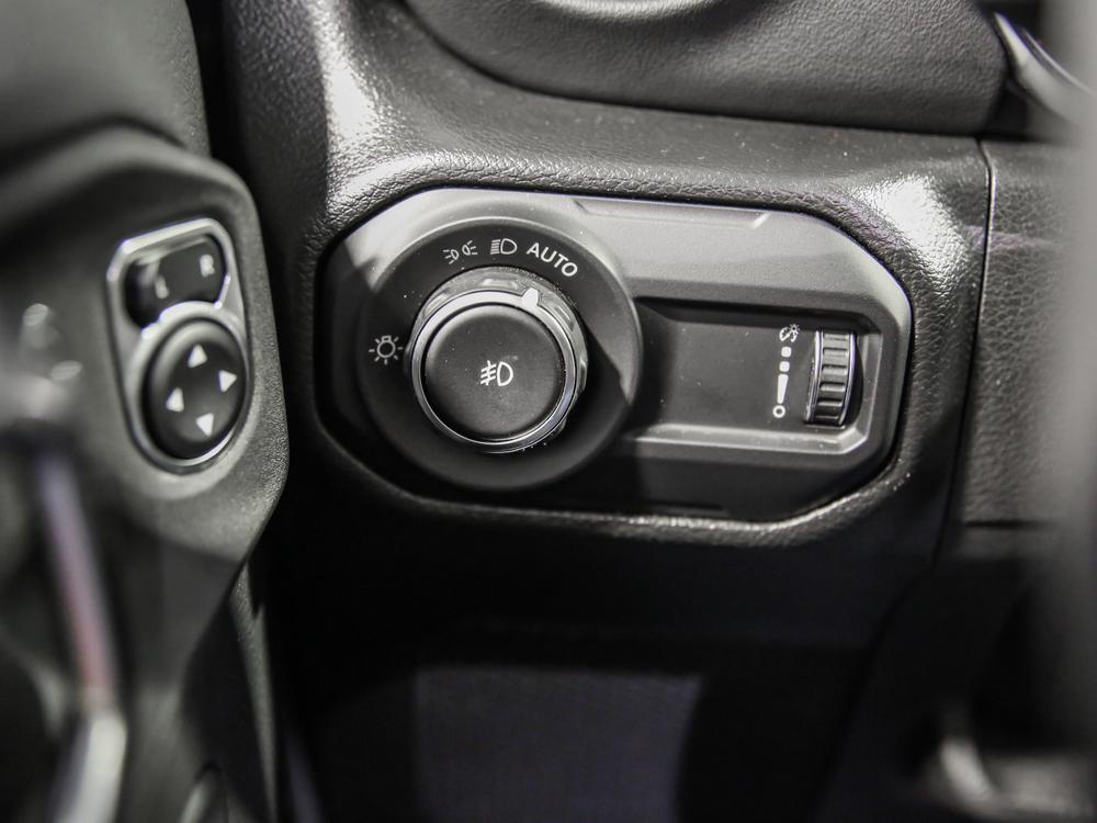 Jeep Wrangler SAHARA 2023 d’occasion à vendre - 22