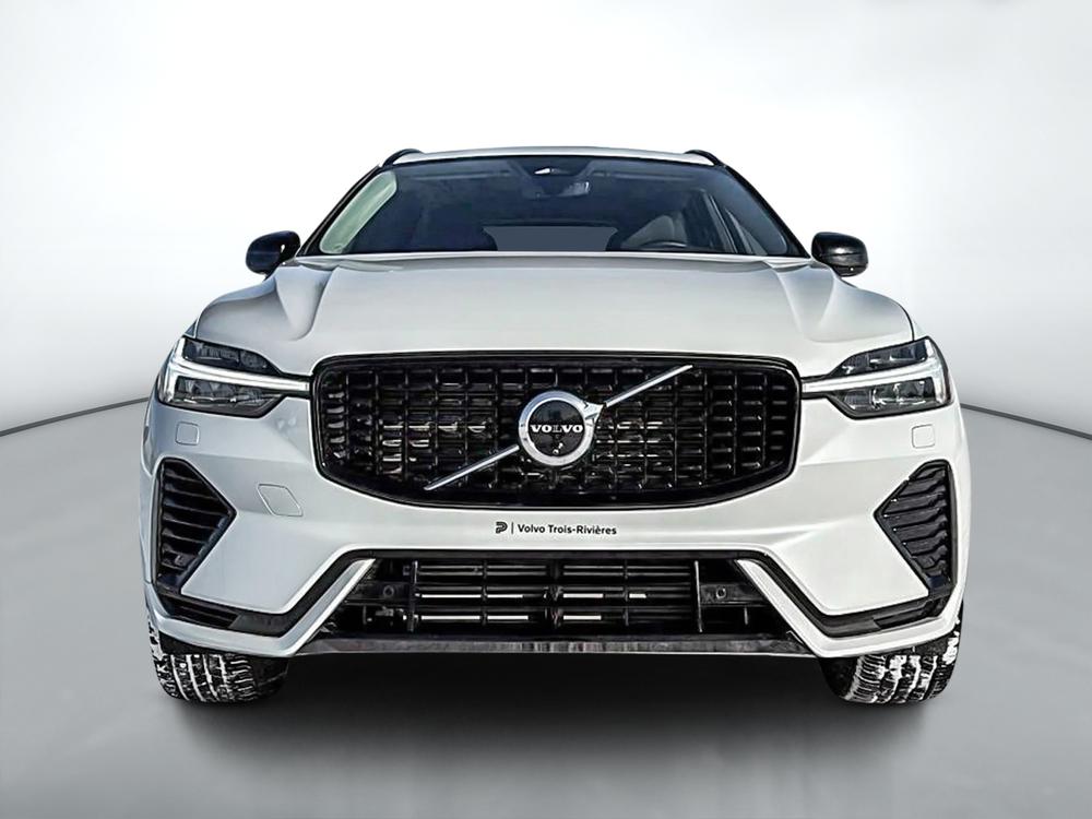 Volvo XC60 hybride rechargeable 2025 Blanc usage à vendre Volvo XC60 hybride rechargeable 2025 Blanc usage à vendre