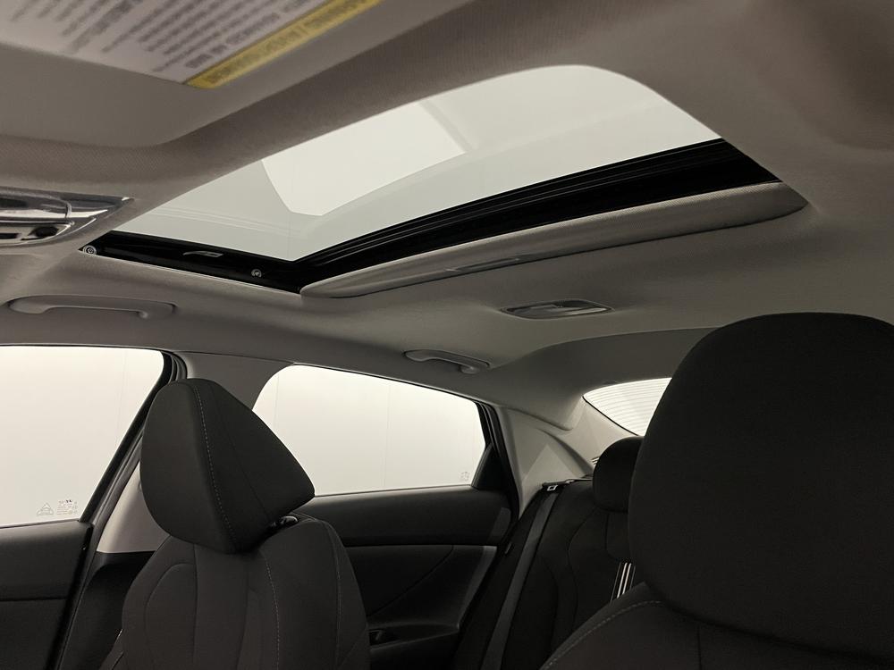 Hyundai Elantra Preferred Tech 2025 d’occasion à vendre - 29