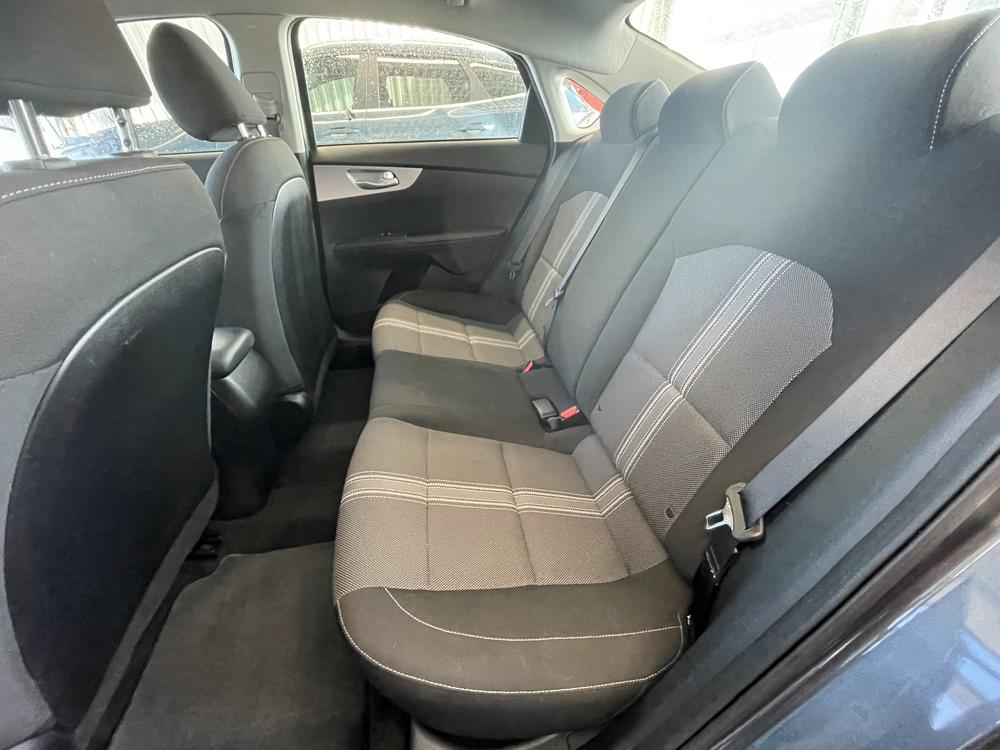 Kia Forte LX 2023 d’occasion à vendre - 24