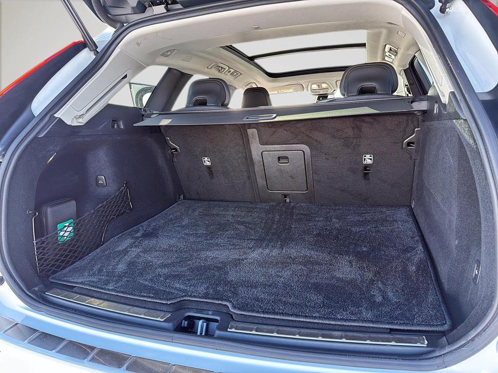 Volvo XC60 hybride rechargeable T8 PLUS AWD PHEV 2025 d’occasion à vendre - 13