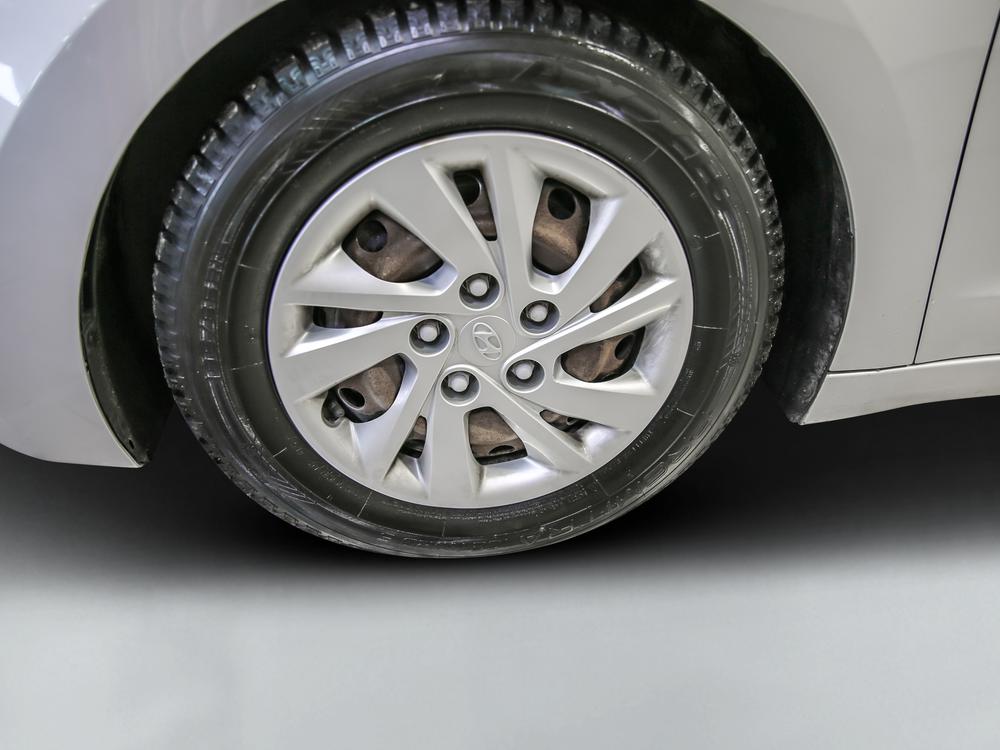 Hyundai Elantra 2018 Gris usage à vendre Hyundai Elantra 2018 Gris usage à vendre