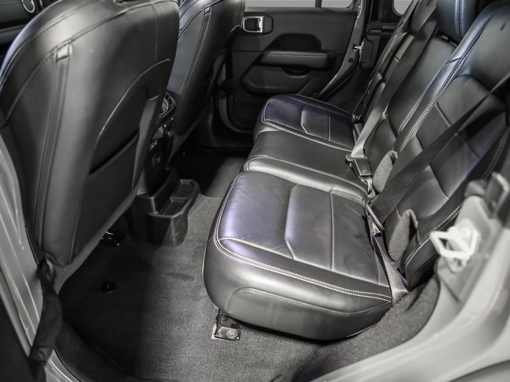 Jeep Wrangler SAHARA 2023 d’occasion à vendre - 31