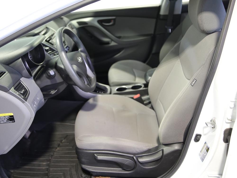 Hyundai Elantra LE-R 2016 d’occasion à vendre - 16