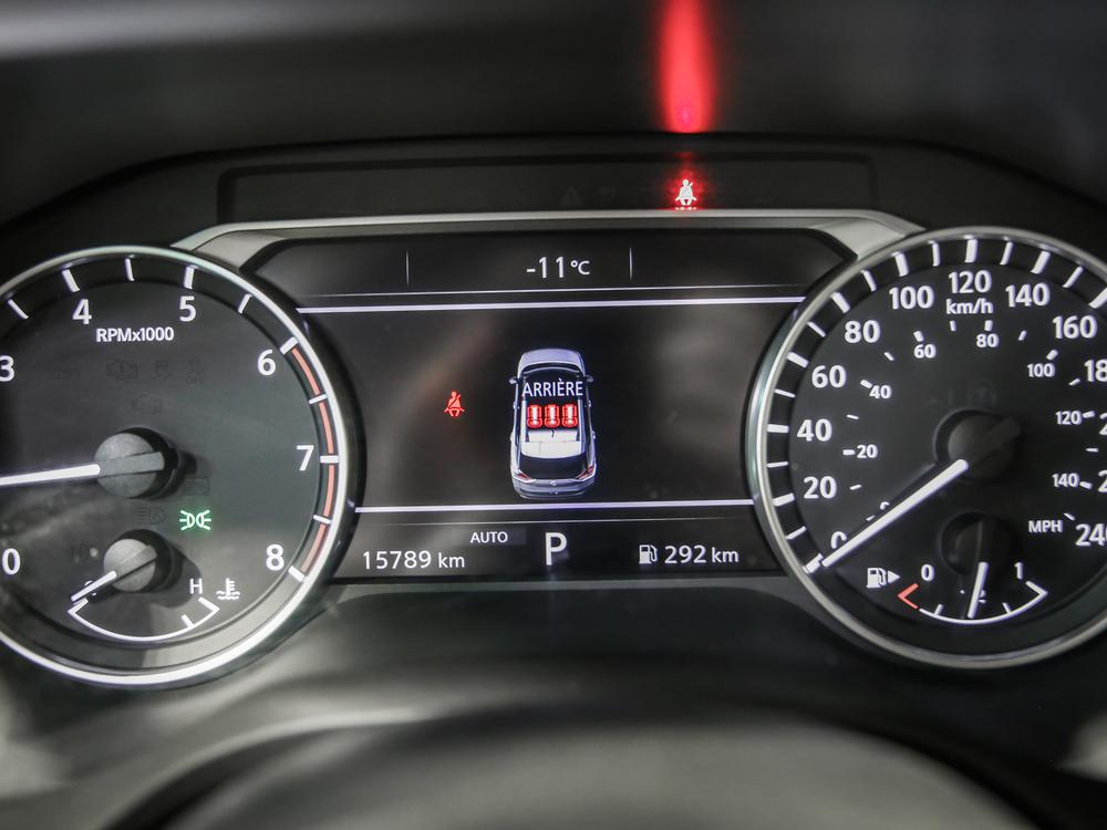 Nissan Rogue SV 2023 d&rsquo;occasion à vendre - 21