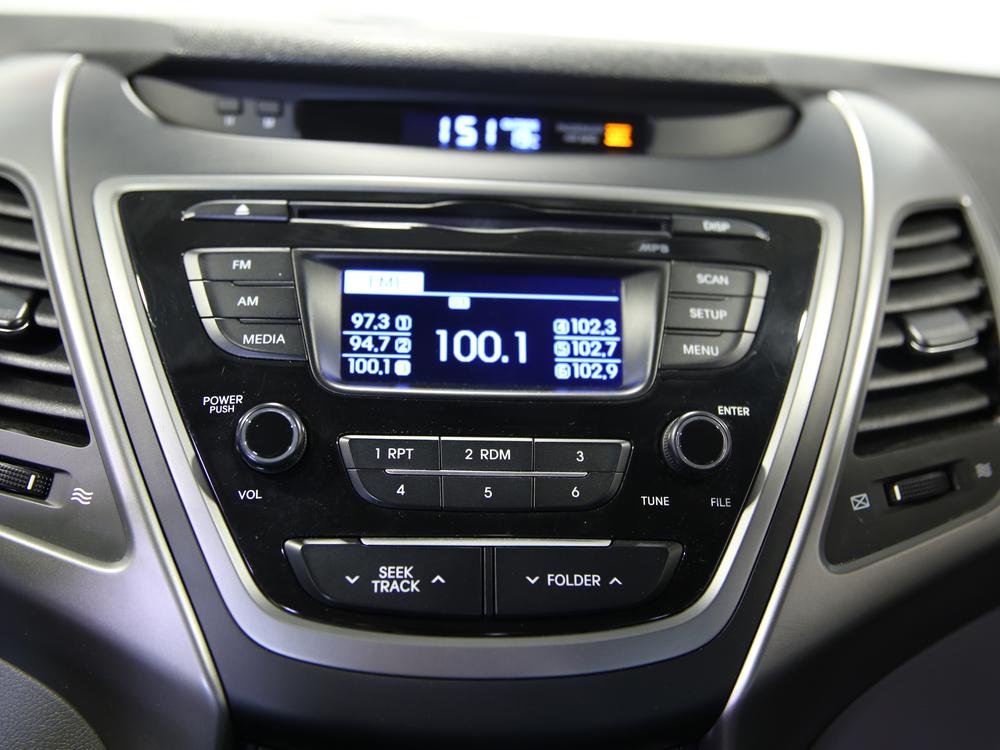 Hyundai Elantra LE-R 2016 d’occasion à vendre - 30