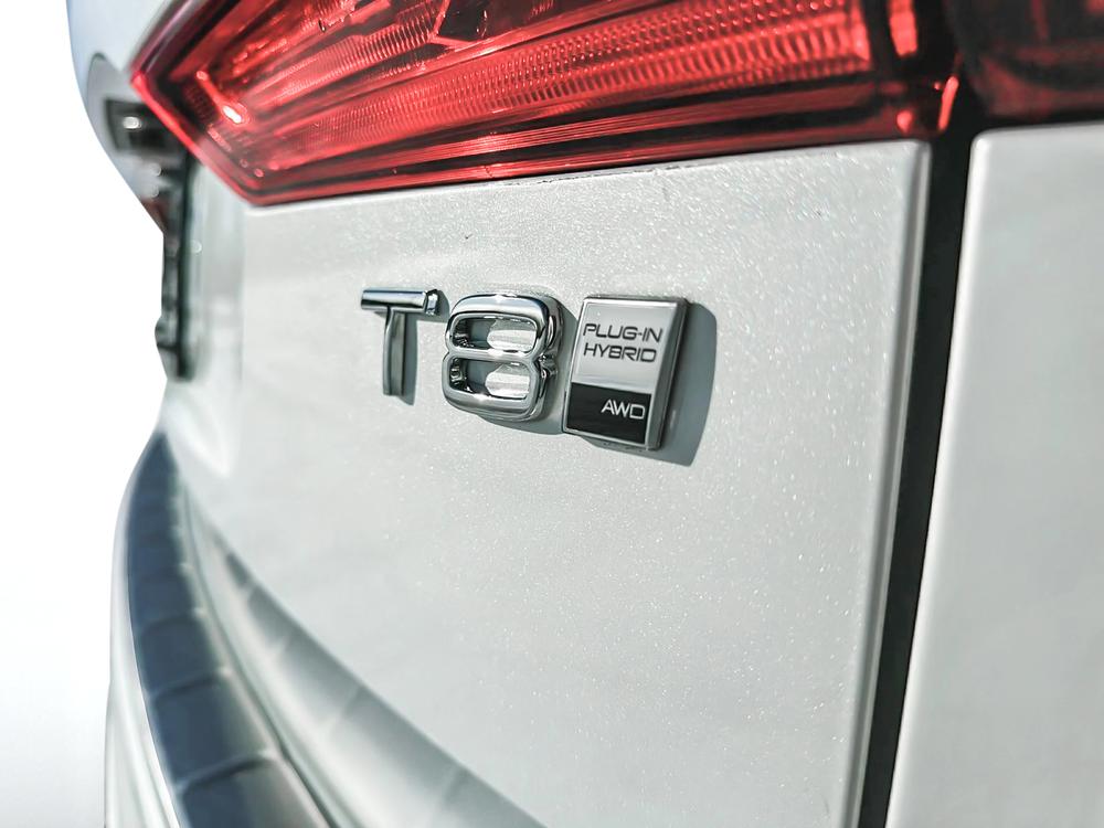 Volvo XC60 hybride rechargeable 2025 Blanc usage à vendre Volvo XC60 hybride rechargeable 2025 Blanc usage à vendre