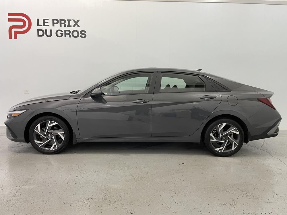 Hyundai Elantra Preferred Tech 2025 d’occasion à vendre - 4
