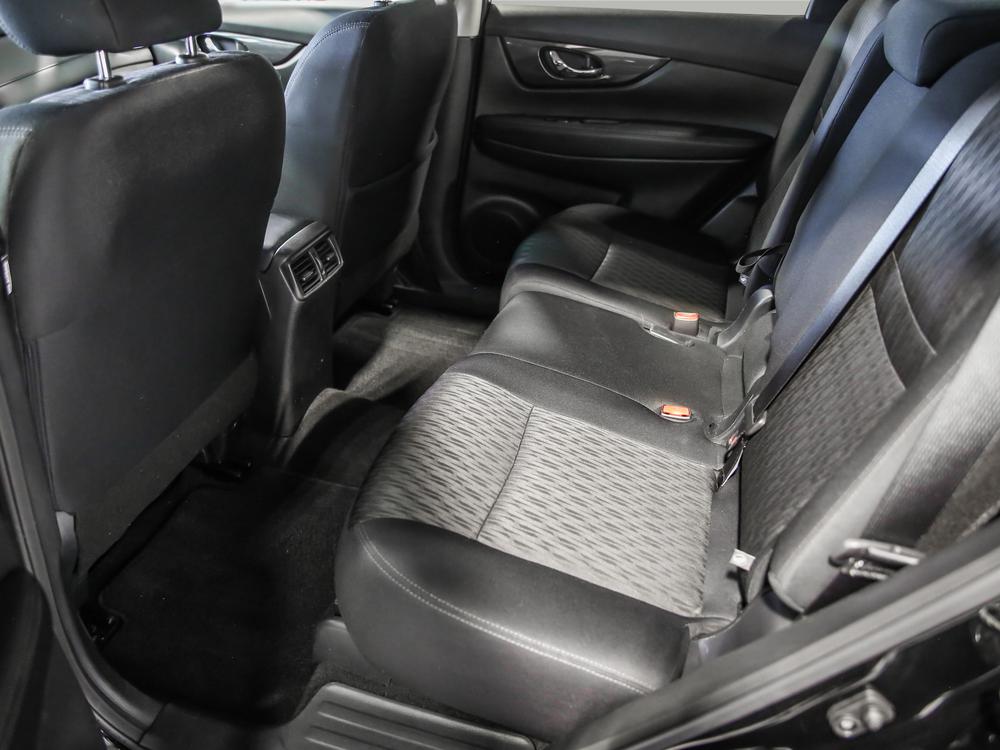 Nissan Rogue s 2020 d’occasion à vendre - 29