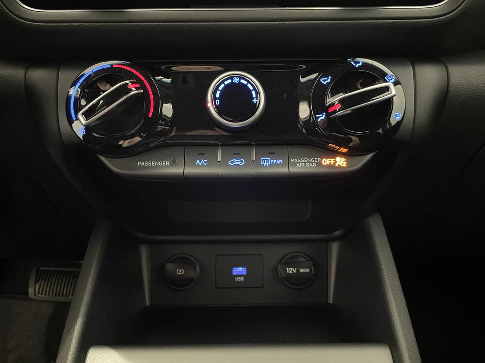 Hyundai Kona Essential AWD 2023 d’occasion à vendre - 26