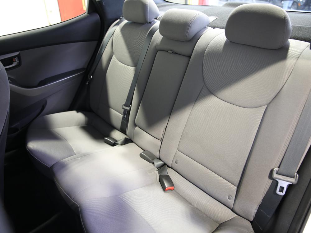 Hyundai Elantra LE-R 2016 d’occasion à vendre - 17