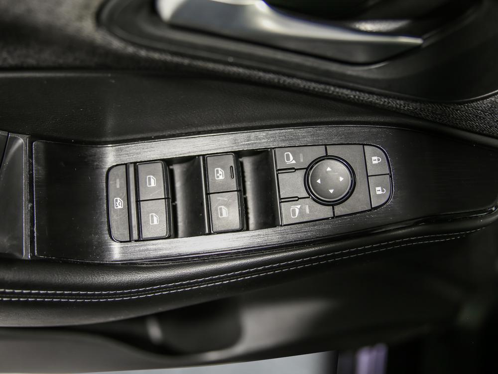 Nissan Rogue 2021 Noir usage à vendre Nissan Rogue 2021 Noir usage à vendre