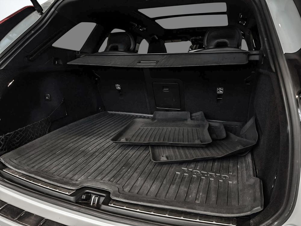 Volvo XC60 2019 Blanc usage à vendre Volvo XC60 2019 Blanc usage à vendre