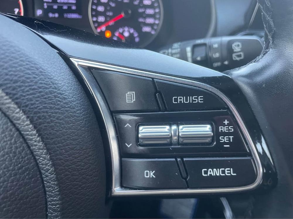 Kia Forte5 2020 Blanc usage à vendre Kia Forte5 2020 Blanc usage à vendre