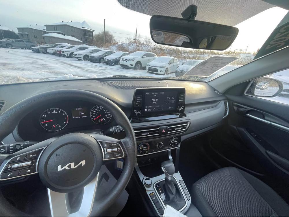 Kia Seltos 2023 Noir usage à vendre Kia Seltos 2023 Noir usage à vendre