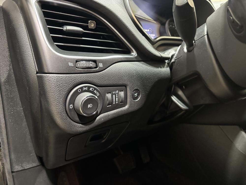 Jeep Cherokee Trailhawk 2019 d&rsquo;occasion à vendre - 8