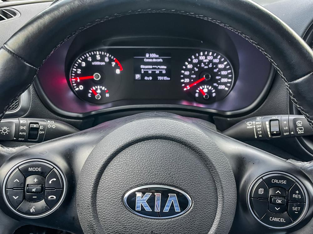 Kia Soul 2021 Blanc usage à vendre Kia Soul 2021 Blanc usage à vendre
