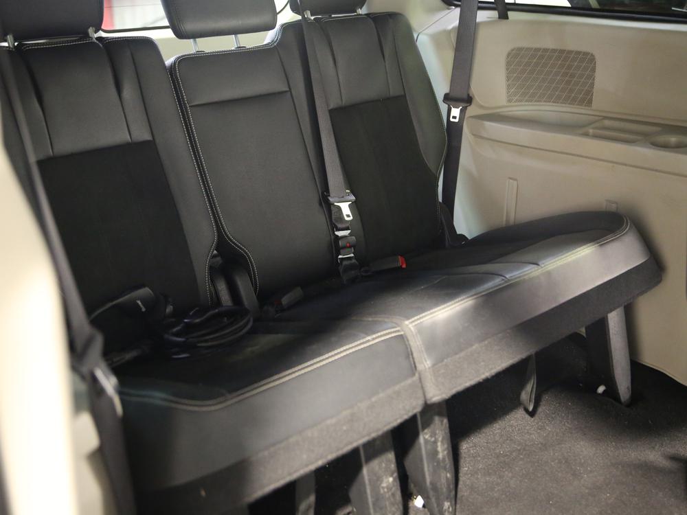 Dodge Grand Caravan 2019 Blanc usage à vendre Dodge Grand Caravan 2019 Blanc usage à vendre