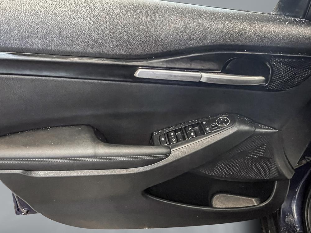 Kia Seltos 2022 Bleu usage à vendre Kia Seltos 2022 Bleu usage à vendre