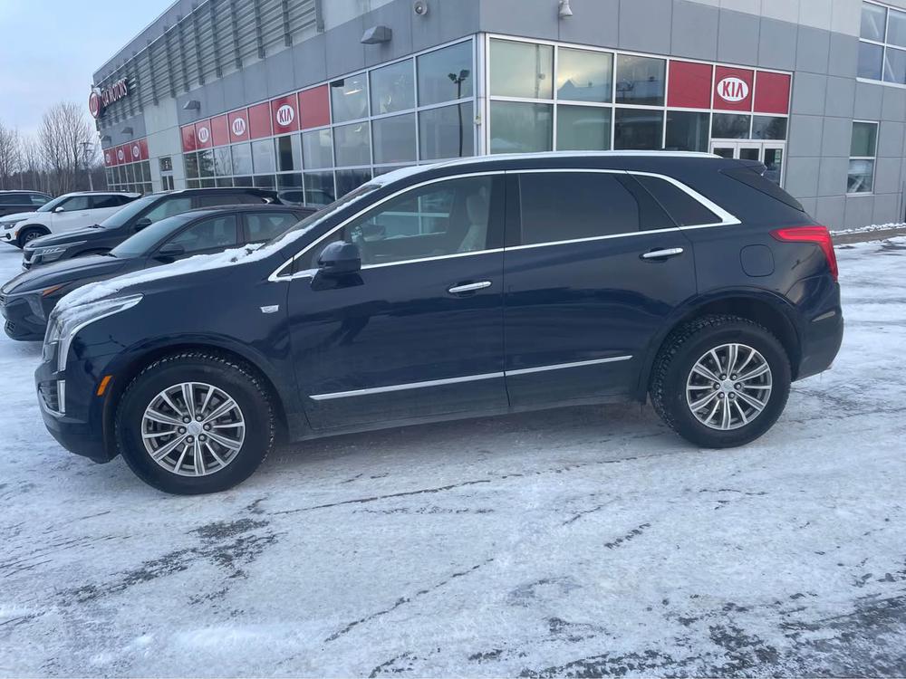 Cadillac XT5 2017 Bleu usage à vendre Cadillac XT5 2017 Bleu usage à vendre