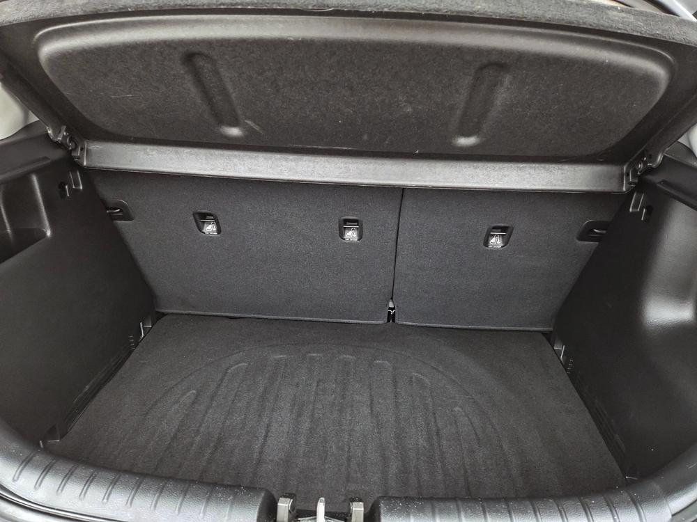 Kia Rio 5-door 2020 Noir usage à vendre Kia Rio 5-door 2020 Noir usage à vendre