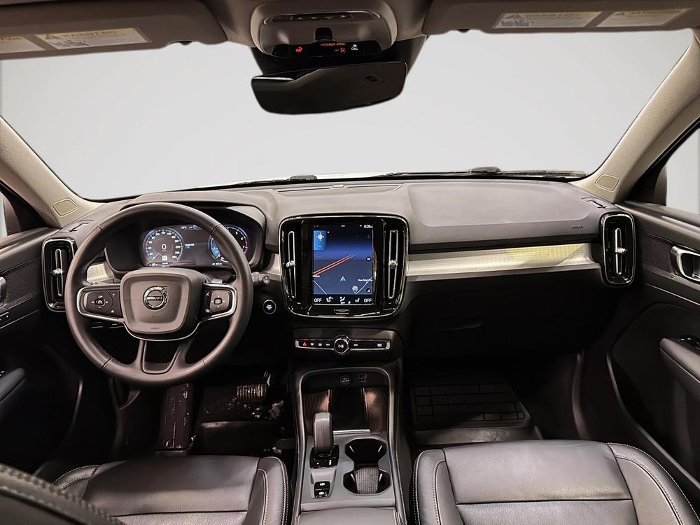 Volvo XC40 T5 MOMENTUM AWD // PREMIUM PACK 2022 d’occasion à vendre - 16