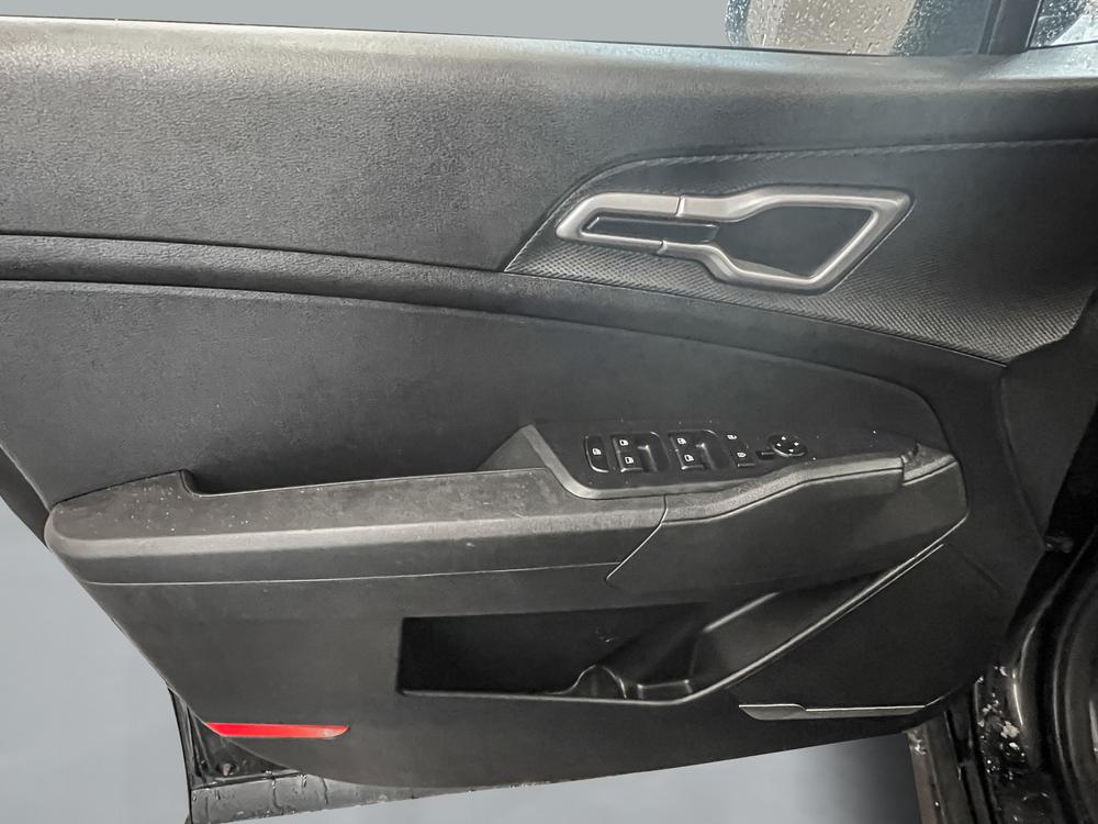 Kia Sportage 2023 Noir usage à vendre Kia Sportage 2023 Noir usage à vendre
