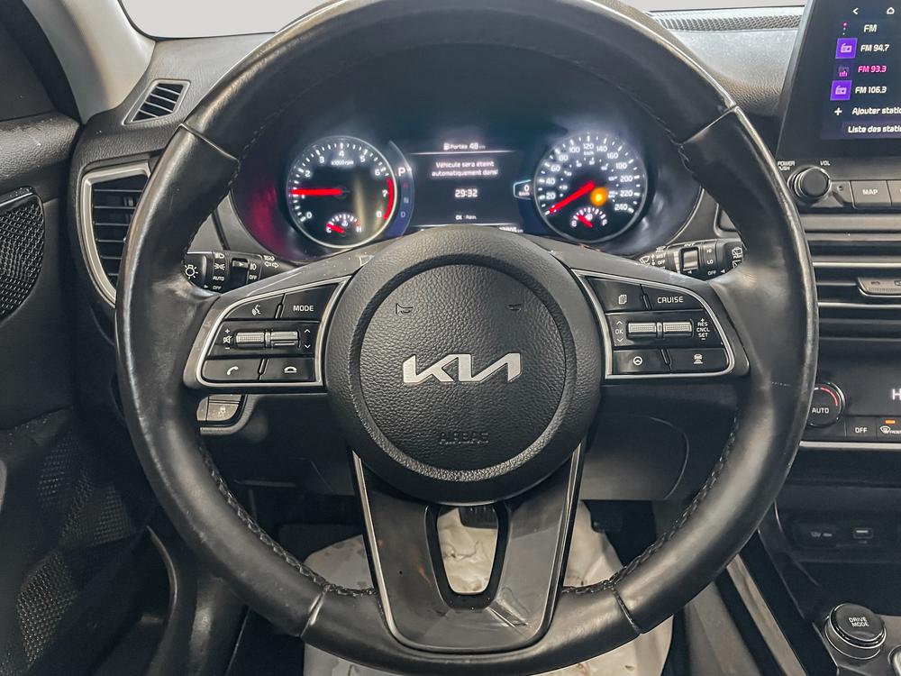 Kia Seltos 2022 Bleu usage à vendre Kia Seltos 2022 Bleu usage à vendre