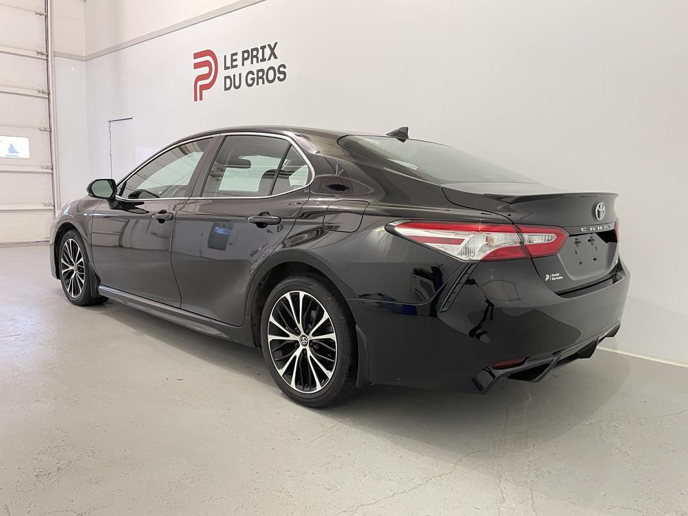Toyota Camry SE Upgrade 2020 d&rsquo;occasion à vendre - 6