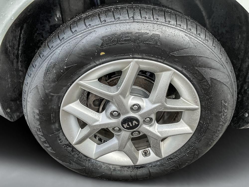 Kia Soul 2021 Blanc usage à vendre Kia Soul 2021 Blanc usage à vendre