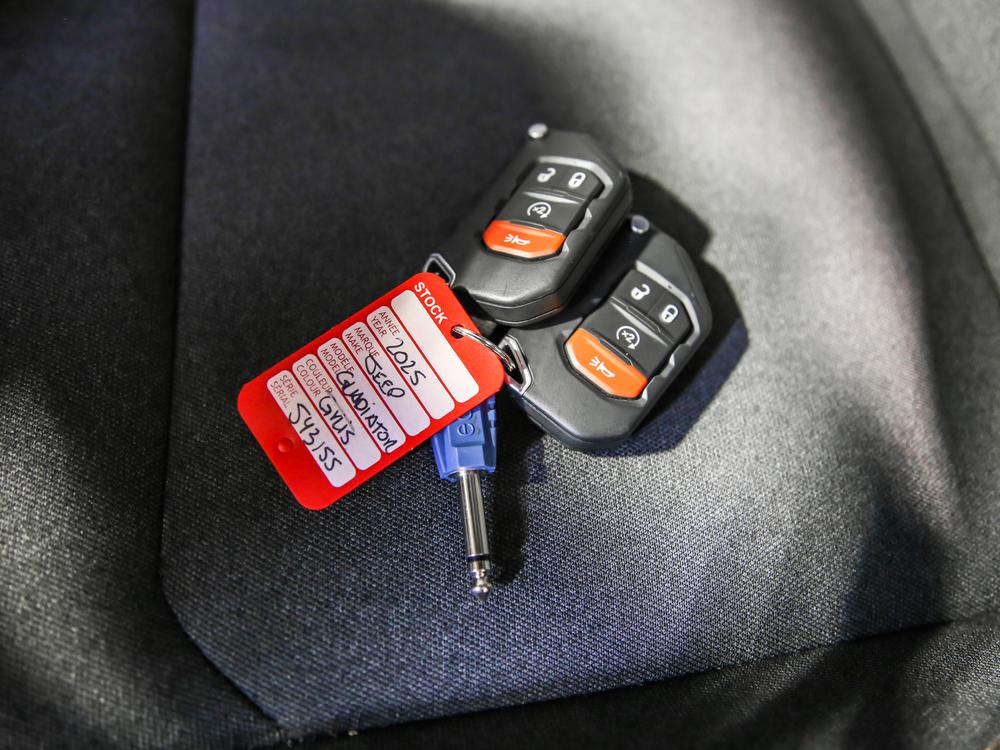 Jeep Gladiator SPORT 2025 d&rsquo;occasion à vendre - 32