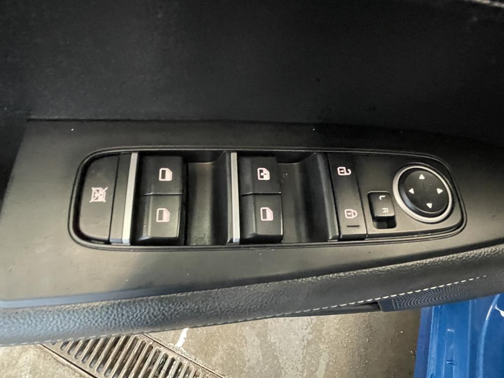 Kia Forte EX PREMIUM 2023 d’occasion à vendre - 8