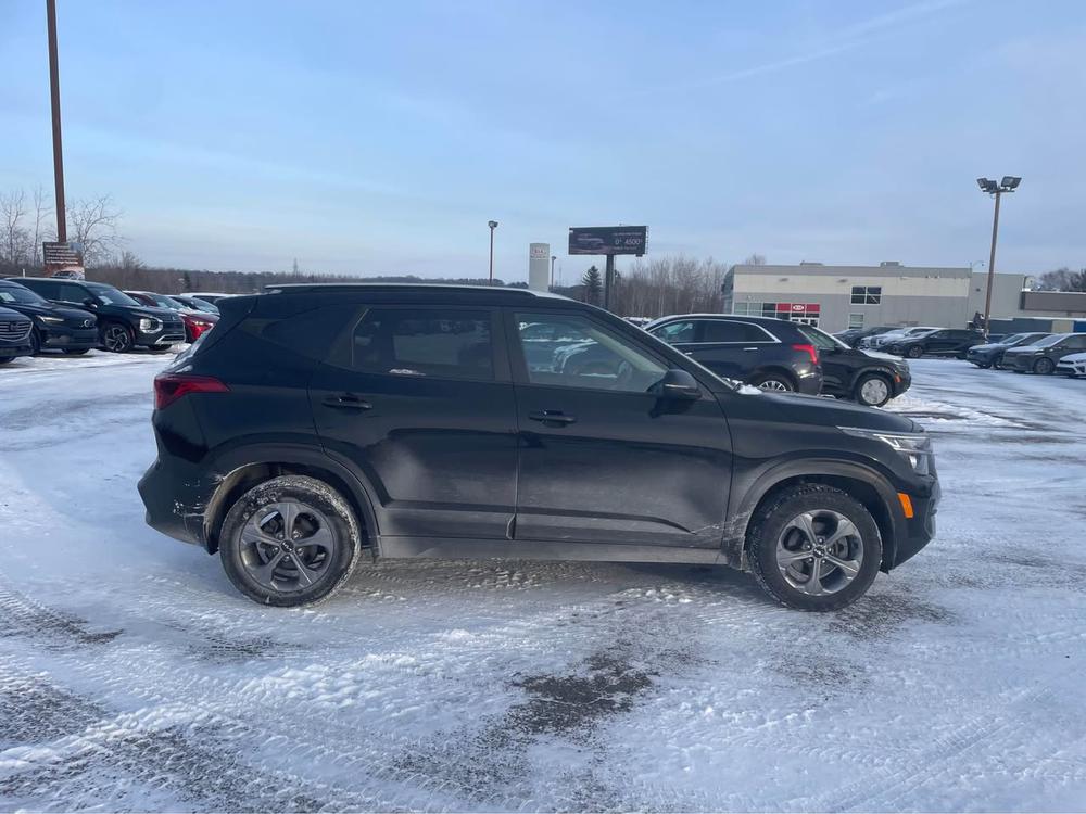 Kia Seltos 2023 Noir usage à vendre Kia Seltos 2023 Noir usage à vendre